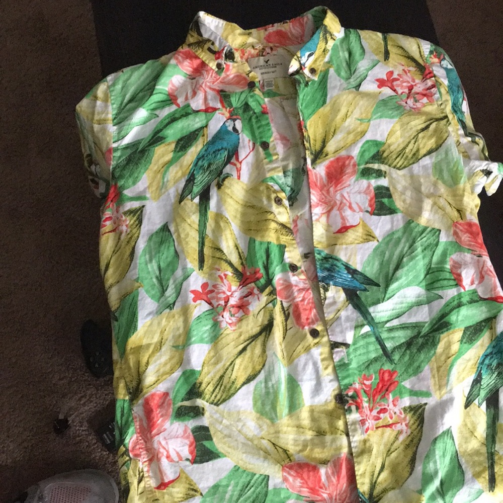American Eagle Button Down